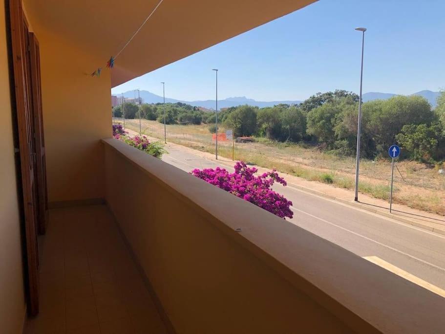 Amazing House 10 Min By Car From The Beach Olbia Exterior foto
